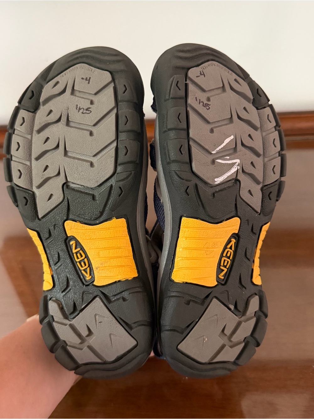 KEEN Newport H2 Youth Size 1 Navy Blue Waterproof Hiking Sport Sandals - Picture 6 of 6